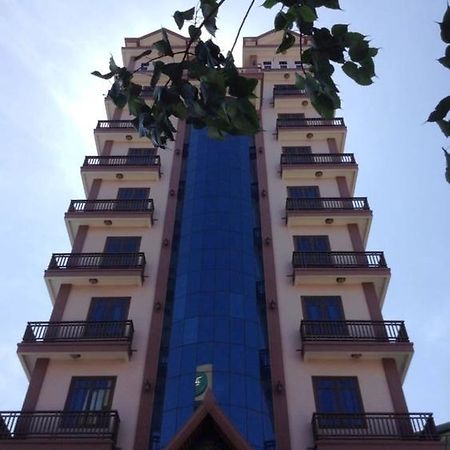 Jun Yue Hotel Phnom Penh Exterior foto